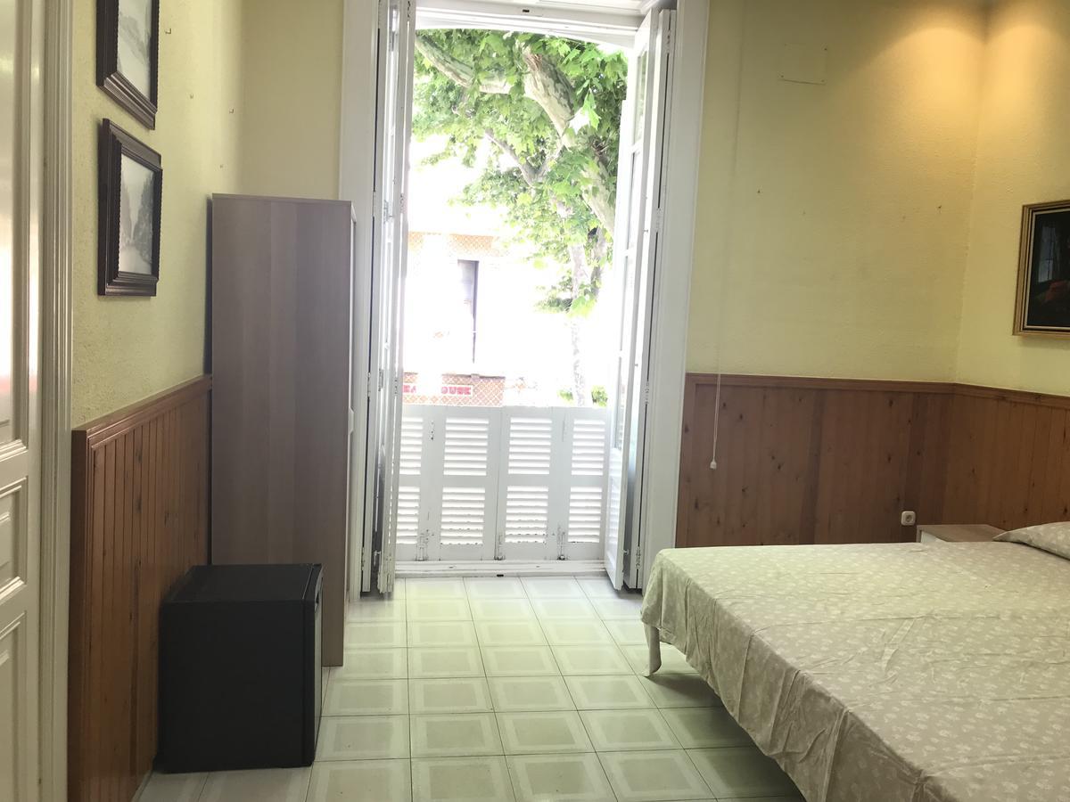 Hostal Marques De Campo Дения Екстериор снимка
